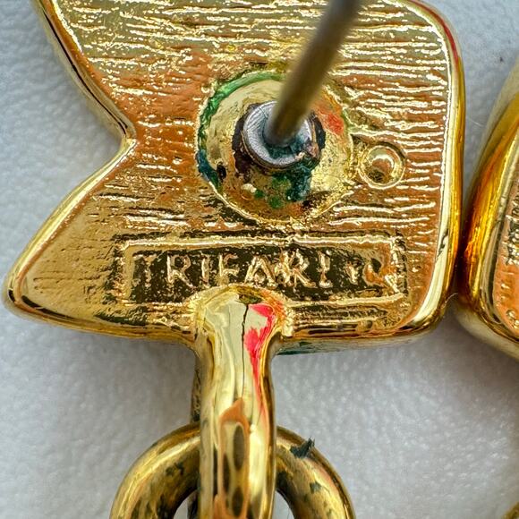 Vintage Trifari Nautical Flag Earrings Cream Red Blue Enamel Signed Preppy Chic - Picture 5 of 9